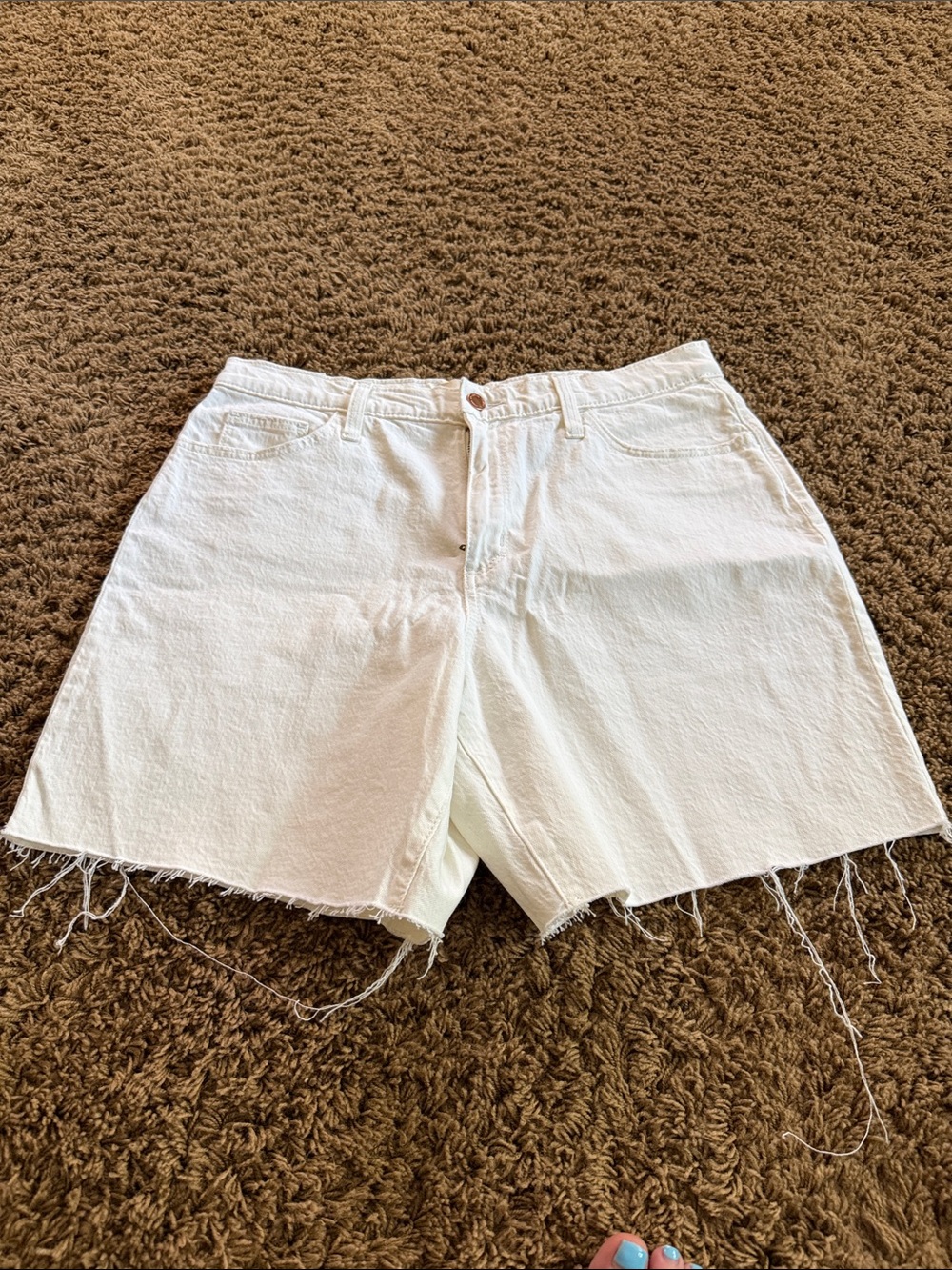 Universal Thread White Raw Hem Denim Shorts